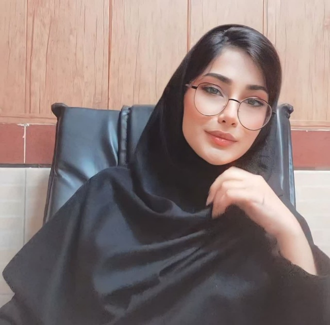 زهرا توسنگ